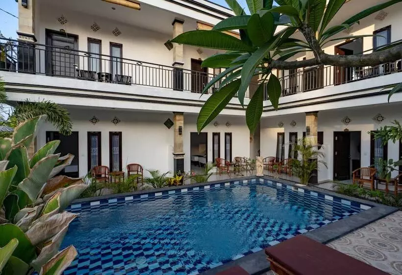 簡易ホテル Nusa Sentana Lembongan Bali