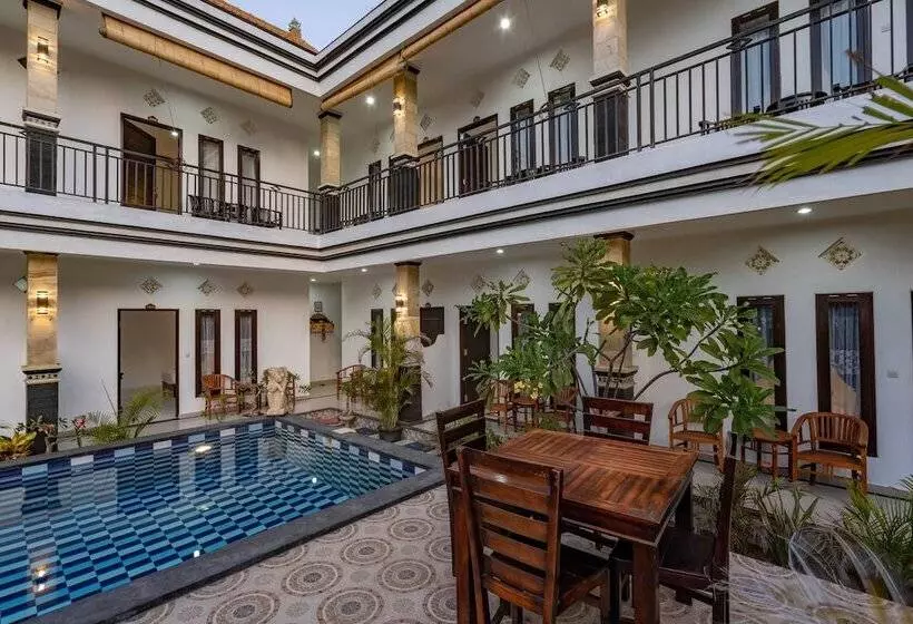 簡易ホテル Nusa Sentana Lembongan Bali