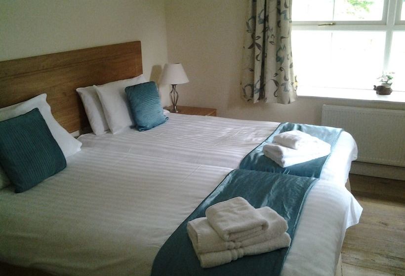 Auchendennan Farm Cottage