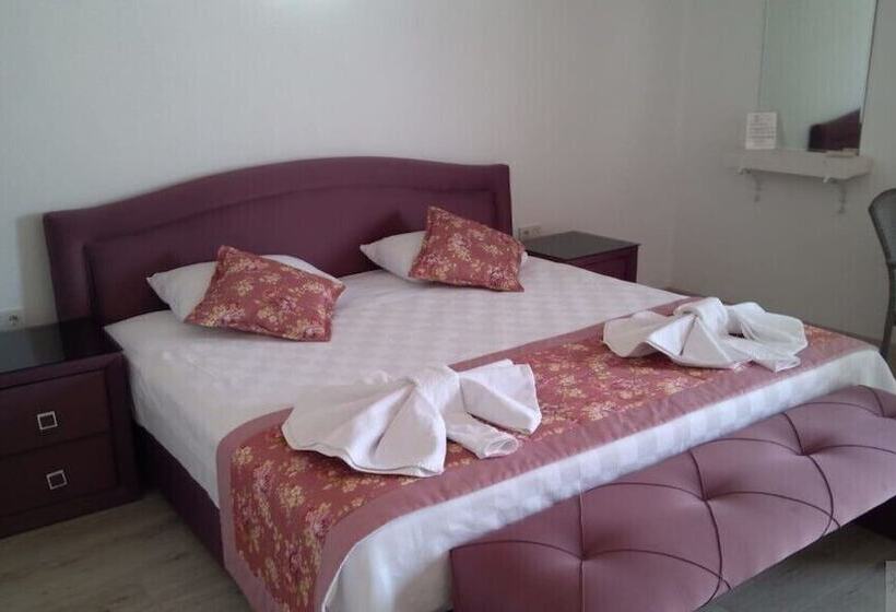 مبيت وإفطار Rota