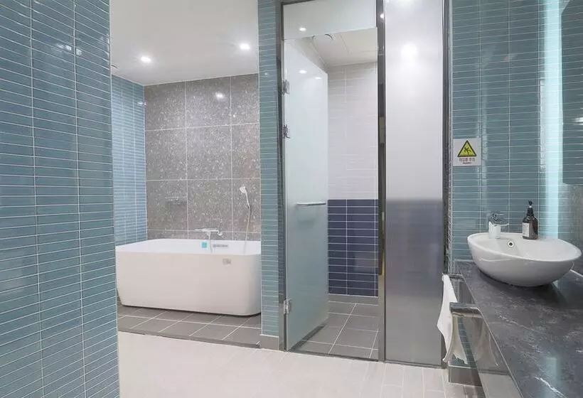 Busan Seomyeon Yuna Hotel Business