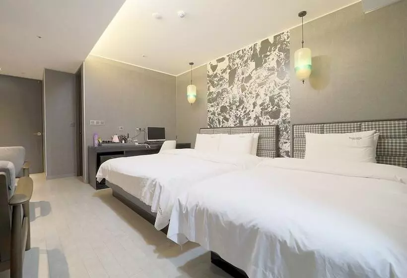 Busan Seomyeon Yuna Hotel Business