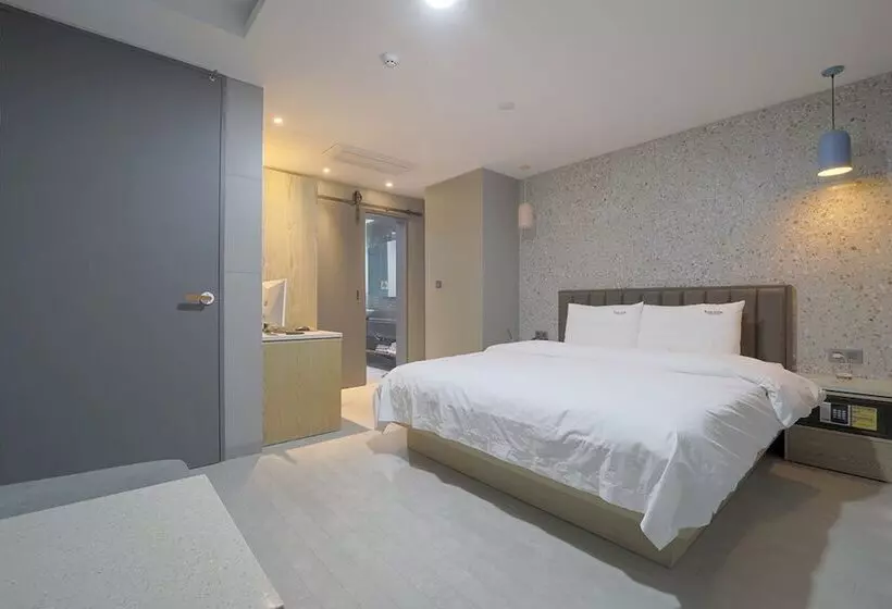 Busan Seomyeon Yuna Hotel Business