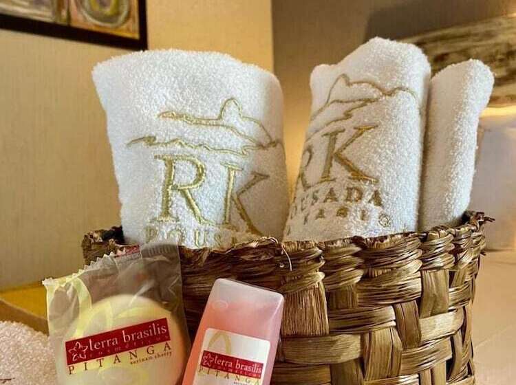 مسافرخانه Pousada Rosa Karioka