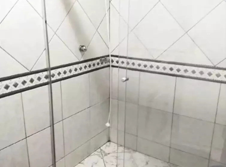 Hostel Guaratuba Connection Pr