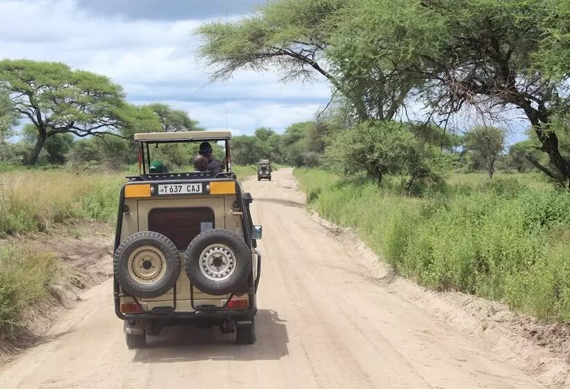 Hotelli Eco Boma Camp