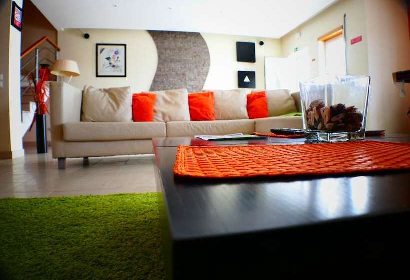 Пансион Surf Royal Guest House