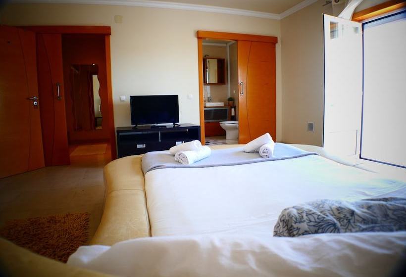 Пансион Surf Royal Guest House