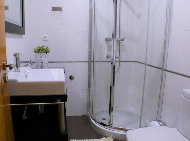 Пансион Surf Royal Guest House