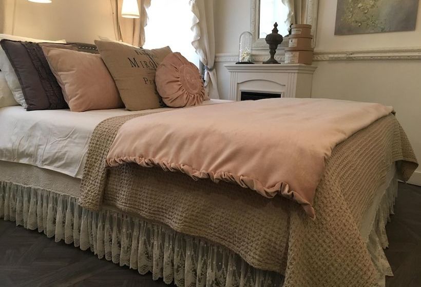 L Escapade Aixoise Sauna Balneo Jacuzzi Petit Dejeuner Boissons Netflix Centre Historique