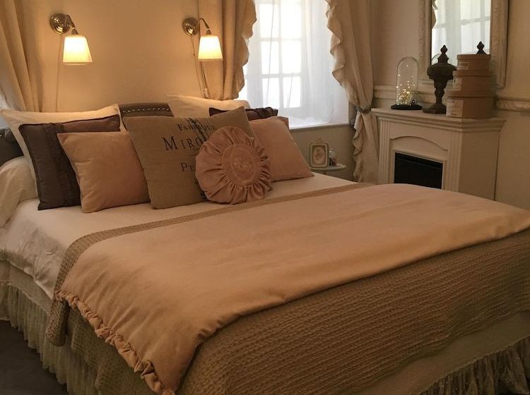 L Escapade Aixoise Sauna Balneo Jacuzzi Petit Dejeuner Boissons Netflix Centre Historique