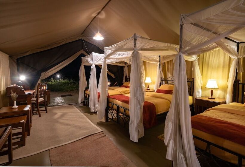 هتل Serengeti Woodlands Camp
