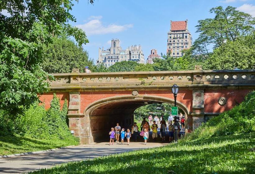 酒店 5th & 55th Residence Club