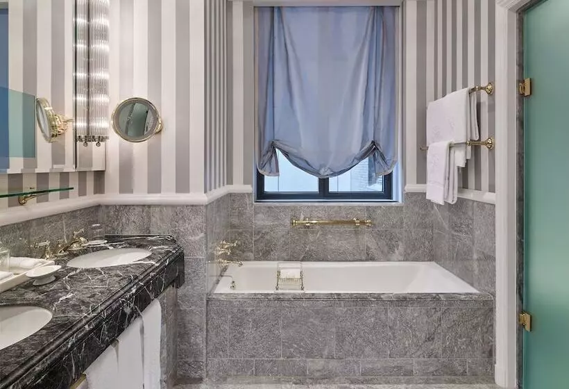 هتل 5th & 55th Residence Club