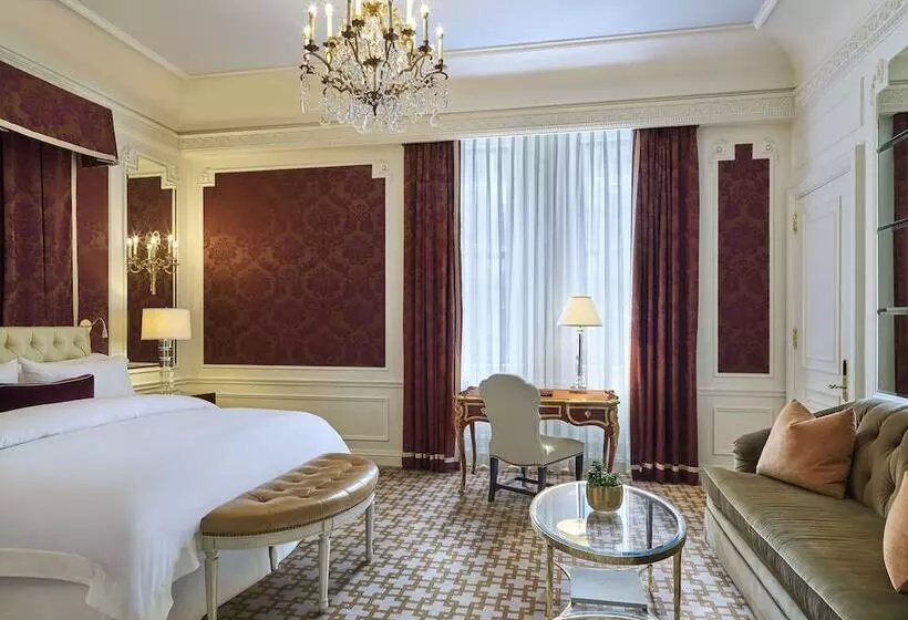 هتل 5th & 55th Residence Club