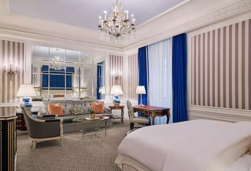 هتل 5th & 55th Residence Club