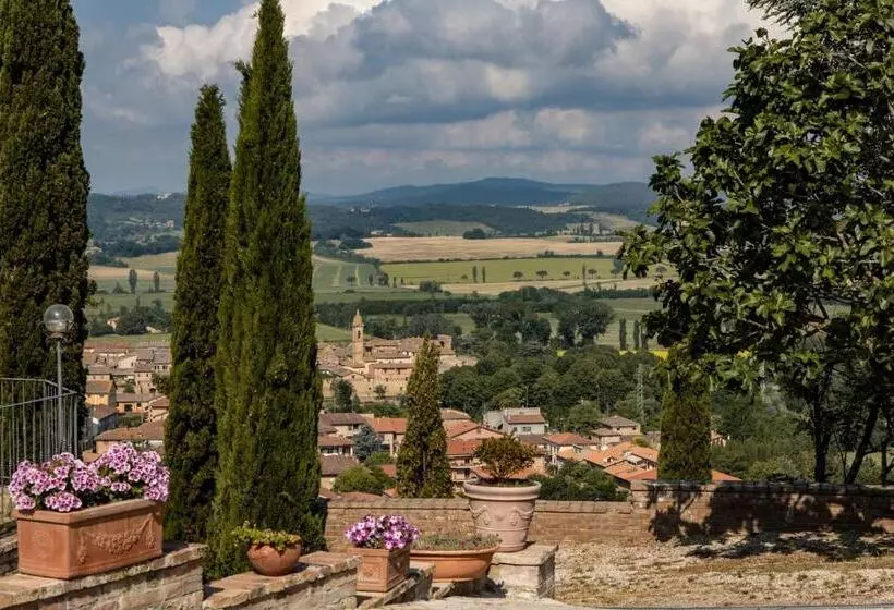 ホテル Agriturismo Percenna