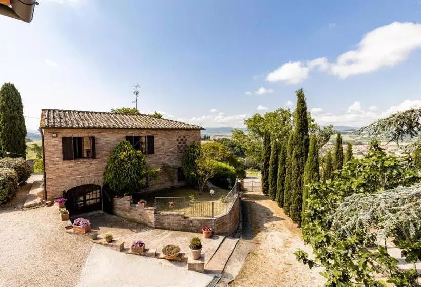 ホテル Agriturismo Percenna
