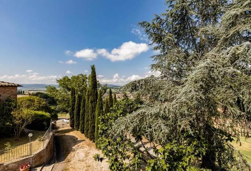 ホテル Agriturismo Percenna