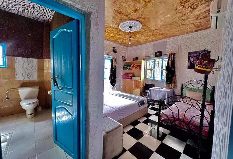 ペンション La Maison Traditionnelle Hôtel Et Guesthouse