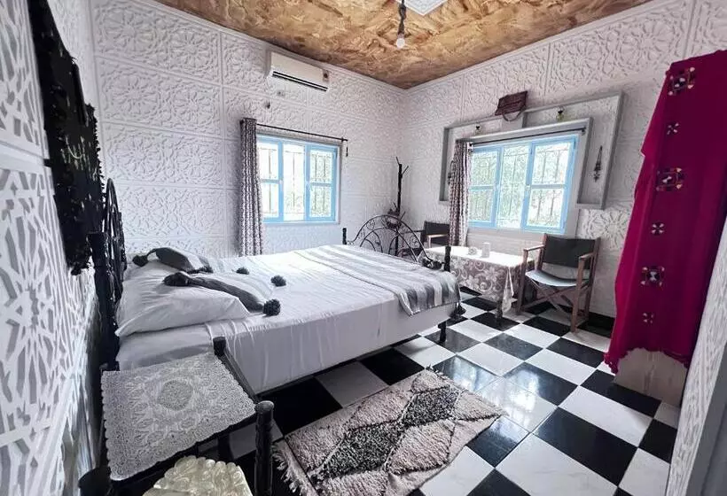 ペンション La Maison Traditionnelle Hôtel Et Guesthouse