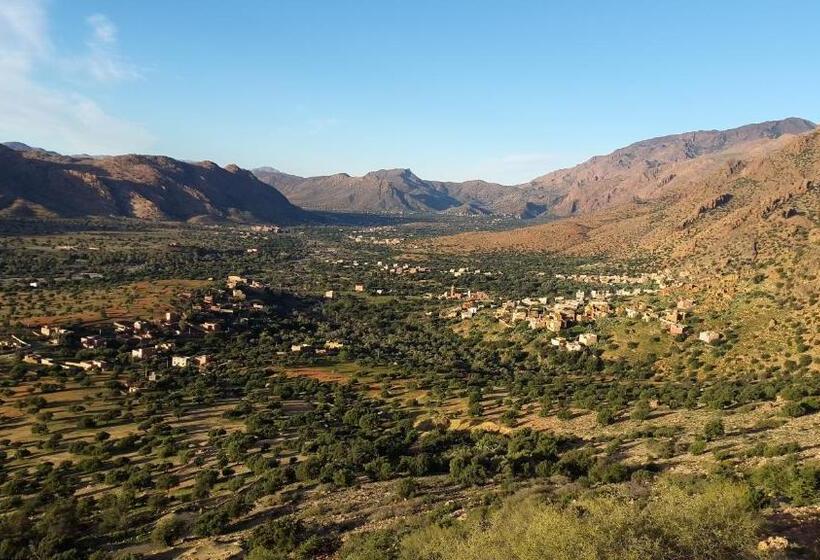 پانسیون La Maison Traditionnelle Hôtel Et Guesthouse