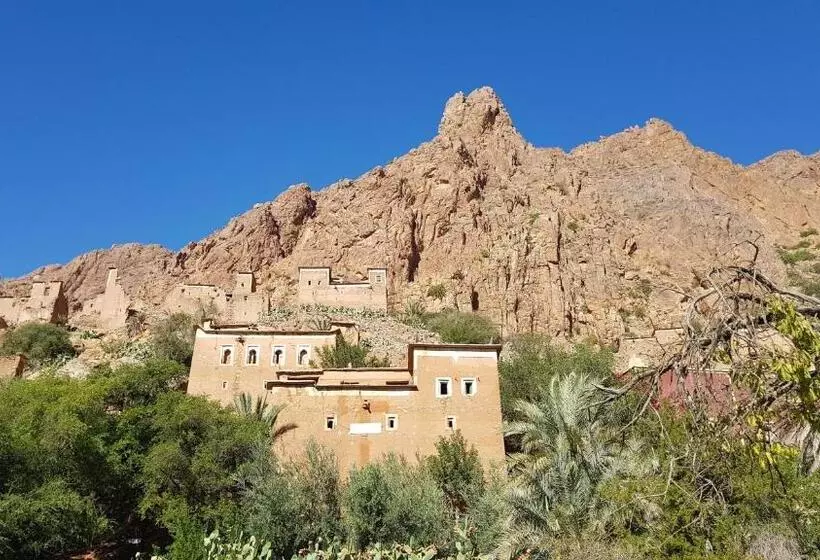 ペンション La Maison Traditionnelle Hôtel Et Guesthouse