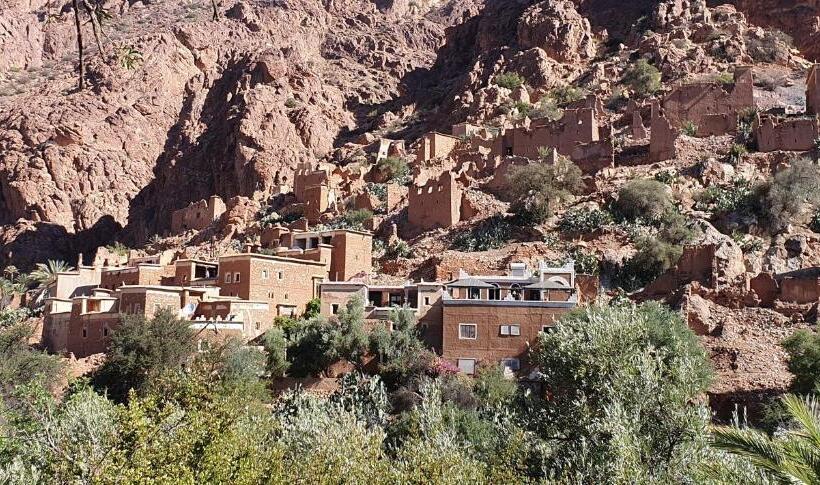 پانسیون La Maison Traditionnelle Hôtel Et Guesthouse