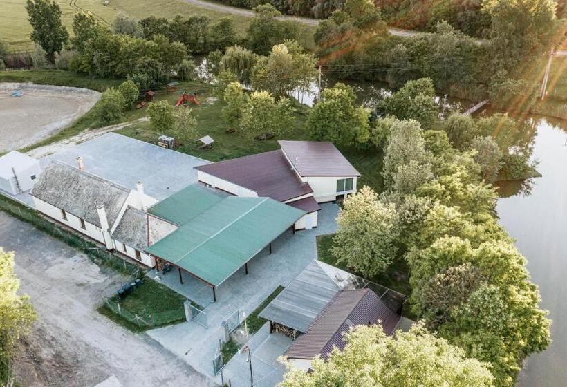 Pensjonat Tíztó Vendégház