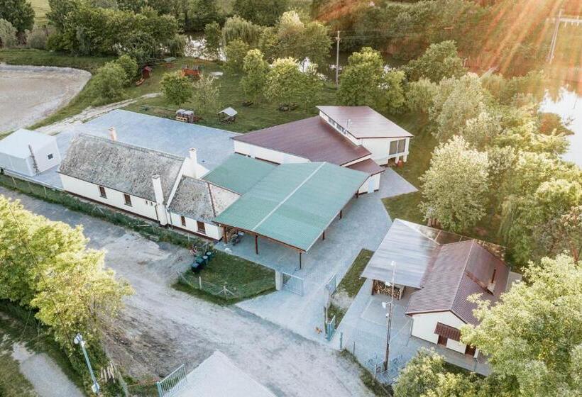 Pensjonat Tíztó Vendégház