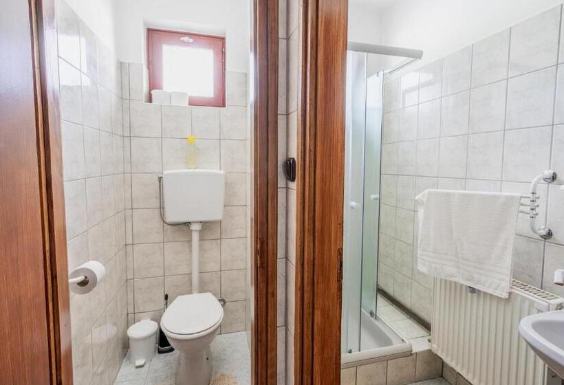 Pensjonat Tíztó Vendégház