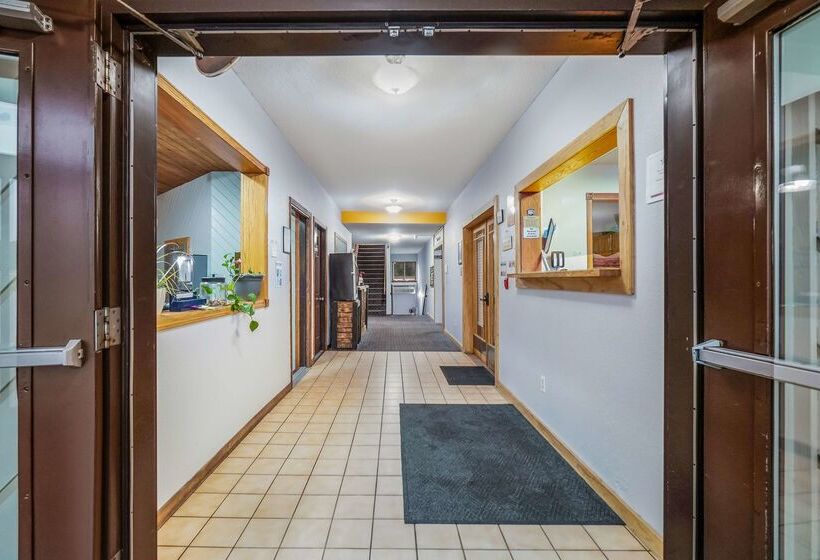 酒店 Americas Best Value Inn Marquette