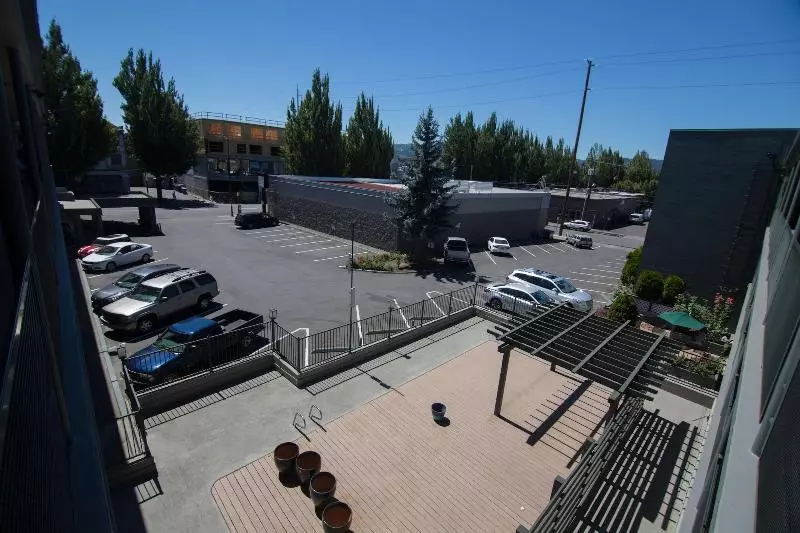 호텔 Eastside Lodge