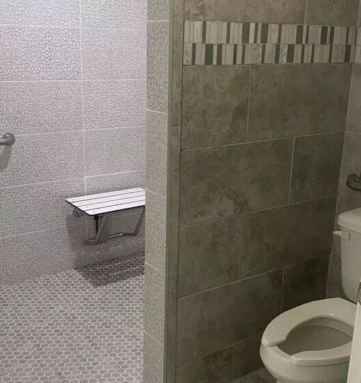 酒店 Econo Lodge Inn & Suites Near Lackland Afb