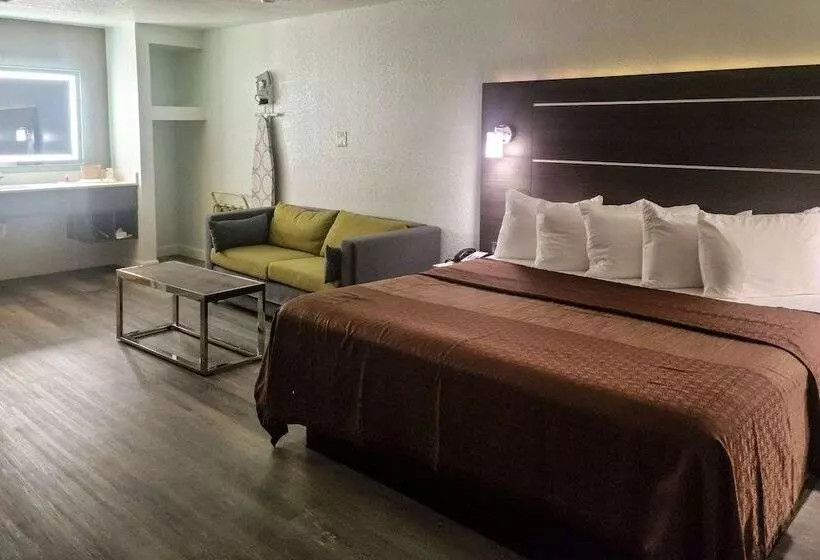 酒店 Econo Lodge Inn & Suites Near Lackland Afb