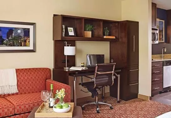 هتل Towneplace Suites By Marriott Burlington Williston