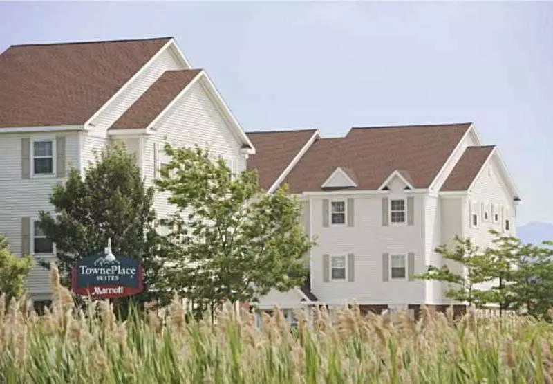 هتل Towneplace Suites By Marriott Burlington Williston
