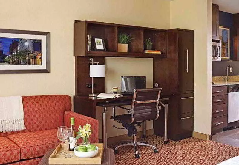 هتل Towneplace Suites By Marriott Burlington Williston