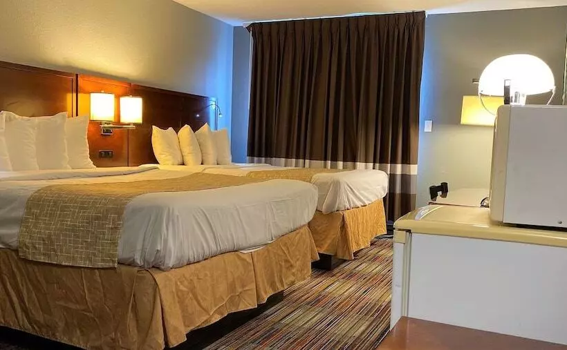 호텔 Travelodge By Wyndham Bloomington