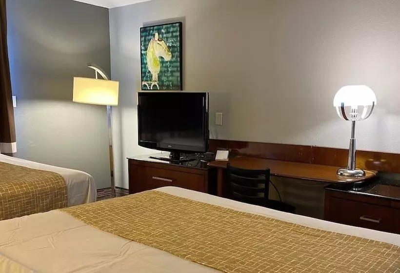 호텔 Travelodge By Wyndham Bloomington