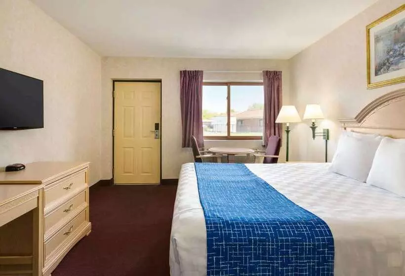 בית מלון כפרי Travelodge By Wyndham Niagara Falls   New York