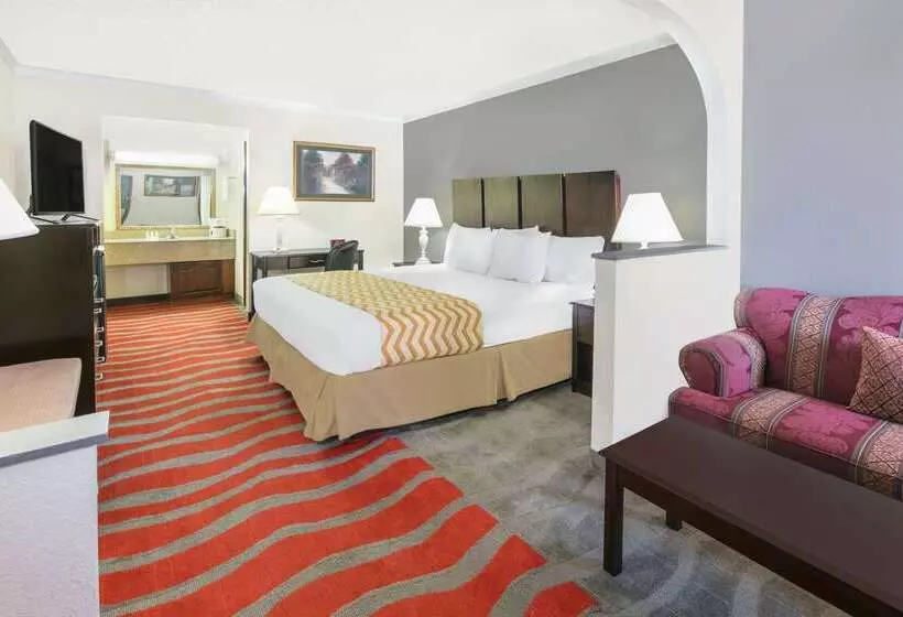 Hotel Travelodge Inn & Suites By Wyndham Norman