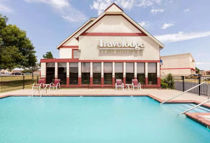 Hotel Travelodge Inn & Suites By Wyndham Norman