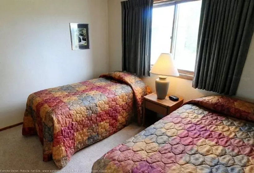 Отель Twin Rivers Condominiums