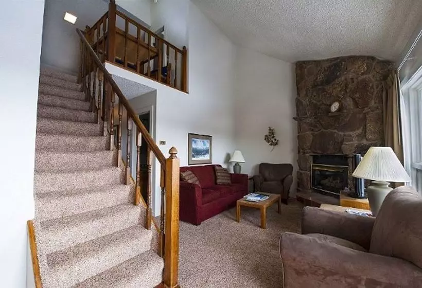 Отель Twin Rivers Condominiums