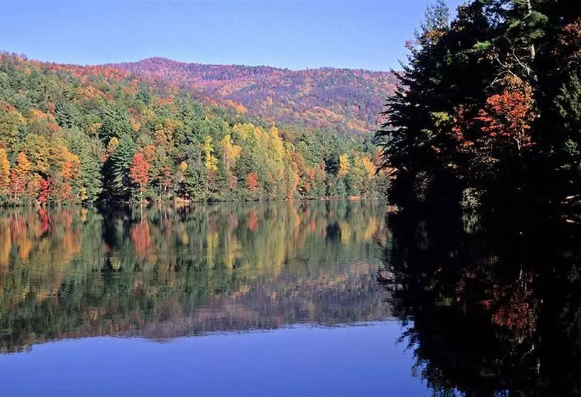 酒店 Unicoi State Park & Lodge