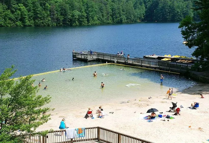 酒店 Unicoi State Park & Lodge
