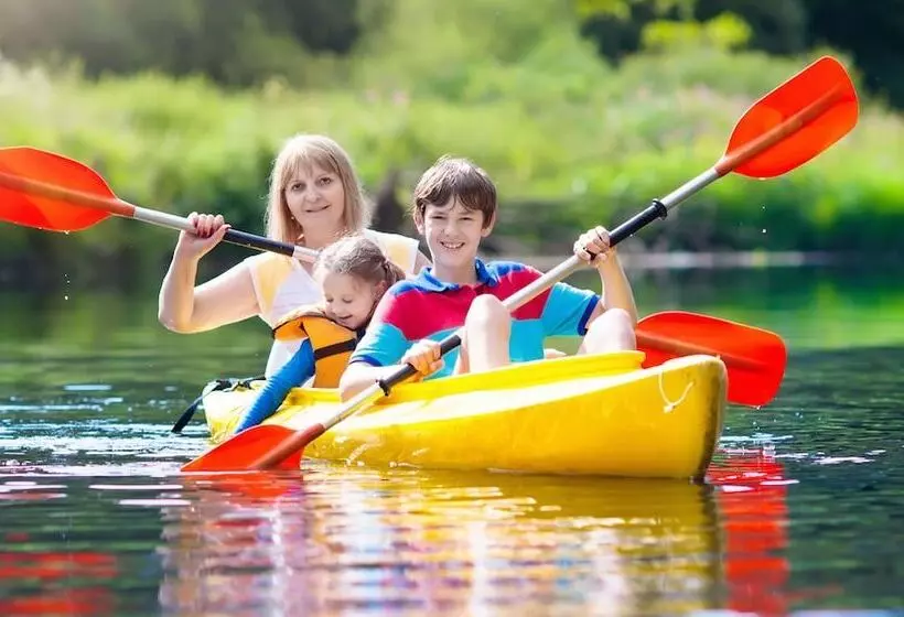 Курорт Ticaboo Lodge