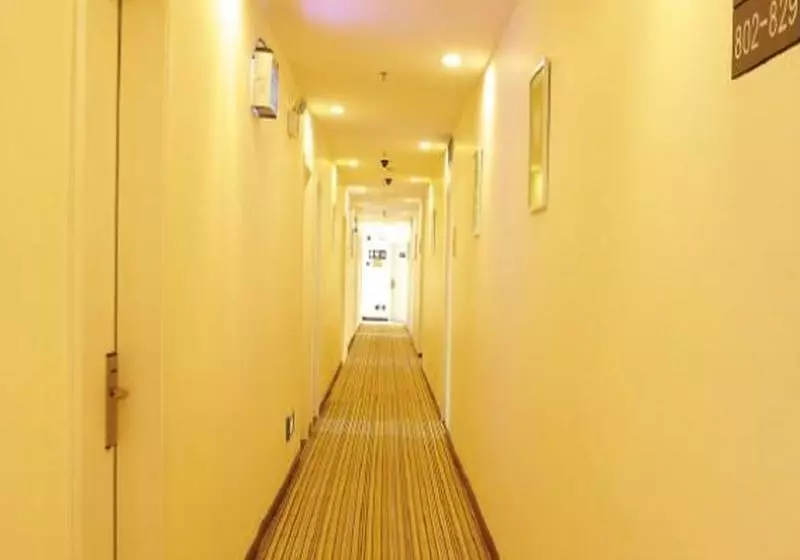 Hotelli 7days Inn Dalian Harbour Square Ferry Terminal