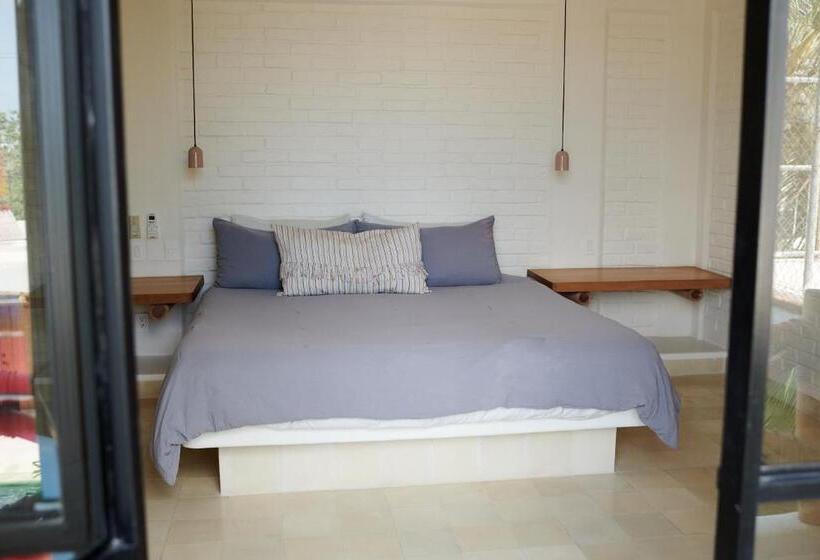 فندق Punta Mita Surf Lodge